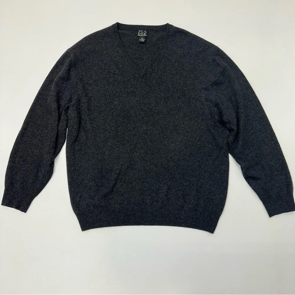 Jos A Bank Men’s Size XL 100% Cashmere V Neck Pullover Charcoal Gray Sweater